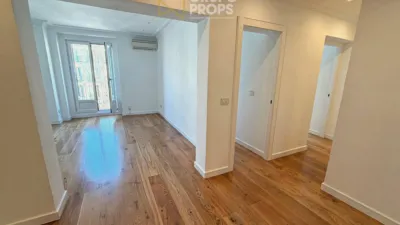 Piso en alquiler en Calle de Sagasta - Imagen 2