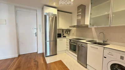 Piso en alquiler en Calle de Sagasta - Imagen 3