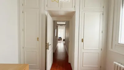 Apartamento en alquiler en Calle de Jovellanos - Imagen 2