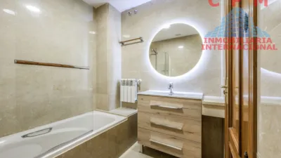 Casa adosada en alquiler en Salvador - Imagen 27