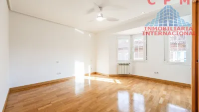 Casa adosada en alquiler en Salvador - Imagen 33