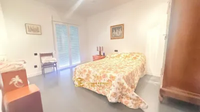 House on Avenida Juan Carlos I photo 19