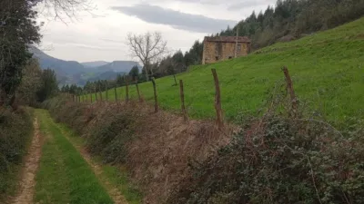 Rustic Finca in Barrio Rasines photo 16
