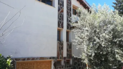 Chalet en venta en Calle de Claudio Moreno, Abades de 350.000 €