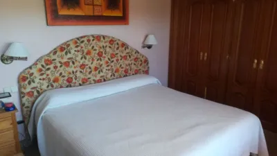 Chalet en venta en Calle de Claudio Moreno, Abades de 350.000 €