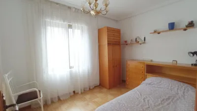 Semi-detached house in Fuentecillas-Yagüe-Villalonquéjar photo 12