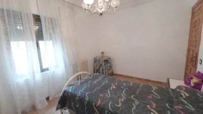Semi-detached house in Fuentecillas-Yagüe-Villalonquéjar photo 17
