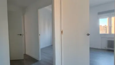 Piso en alquiler en Valdezarza - Imagen 11