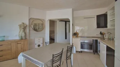 Apartment on Calle de Venecia photo 12