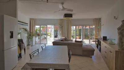 Apartment on Calle de Venecia photo 14