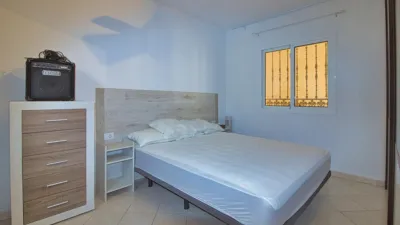 Apartment on Calle de Venecia photo 17