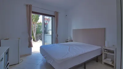 Apartment on Calle de Venecia photo 23