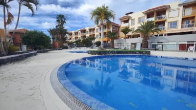 Apartment on Calle de Venecia photo 26
