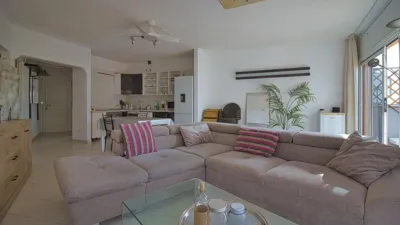 Apartment on Calle de Venecia photo 6
