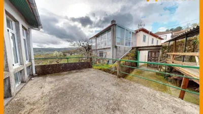 Casa en venta en Galicia, Mosteiro (Ramirás) de 40.000 €