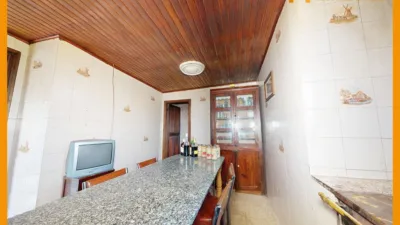 Casa en venta en Galicia, Mosteiro (Ramirás) de 40.000 €