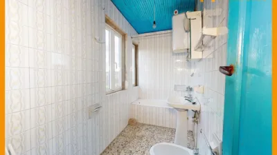 Casa en venta en Galicia, Mosteiro (Ramirás) de 40.000 €