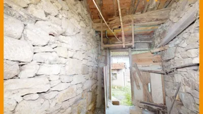 Casa en venta en Galicia, Mosteiro (Ramirás) de 40.000 €