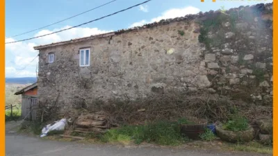 Casa en venta en Galicia, Mosteiro (Ramirás) de 40.000 €