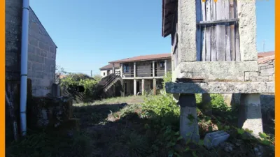 Casa en venta en Vilar de Astrés - Palmés - Arrabaldo, Vilar de Astrés-Palmés-Arrabaldo (Ourense Capital) de 48.000 €