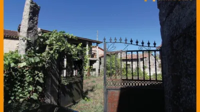 Casa en venta en Vilar de Astrés - Palmés - Arrabaldo, Vilar de Astrés-Palmés-Arrabaldo (Ourense Capital) de 48.000 €