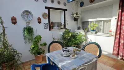 Terraced house on Calle de Osio photo 2