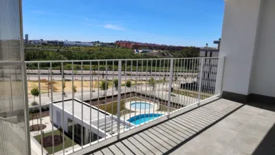 Piso en alquiler en Calle Antonio Morillas Rodríguez, Número 1, Entrenúcleos (Dos Hermanas) de 1.300 €<span>/mes</span>