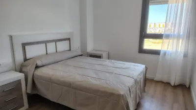 Piso en alquiler en Calle Antonio Morillas Rodríguez, Número 1, Entrenúcleos (Dos Hermanas) de 1.300 €<span>/mes</span>