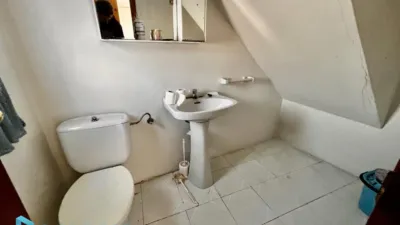 Casa adosada en venta en Calle de Nava, Arenas de San Pedro de 79.990 €