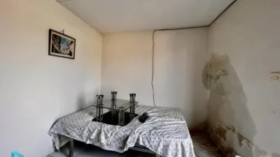 Casa adosada en venta en Calle de Nava, Arenas de San Pedro de 79.990 €