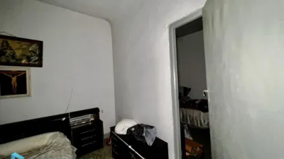 Casa adosada en venta en Calle de Nava, Arenas de San Pedro de 79.990 €