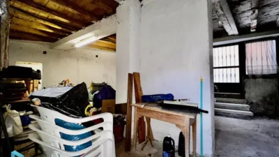 Casa adosada en venta en Calle de Nava, Arenas de San Pedro de 79.990 €