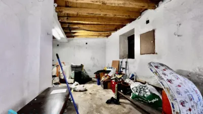 Casa adosada en venta en Calle de Nava, Arenas de San Pedro de 79.990 €