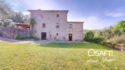 Rustic Farm in Palol de Revardit photo 15
