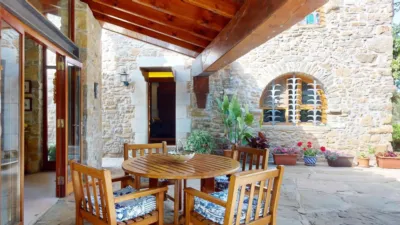 Rustic Farm in Palol de Revardit photo 28