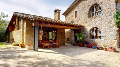 Rustic Farm in Palol de Revardit photo 32