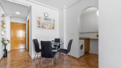 Piso – Torrevieja, Europa - Más