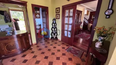 Chalet on Calle Barrio La Arena photo 9