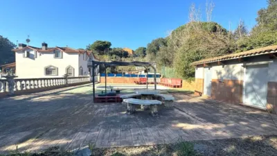 Chalet on Avinguda Can Coll, 105 photo 3