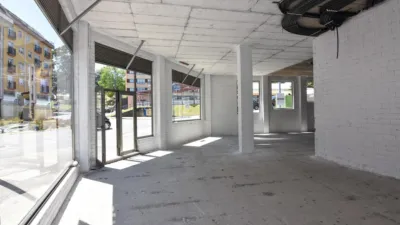 Local comercial en alquiler en Rúa Xesús Rey Martínez, 1 - Més
