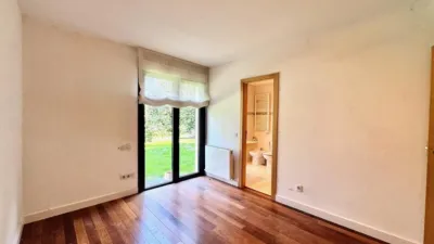 Casa pareada en venta en Calle de Jimena Menéndez Pidal, Valdemarín (Distrito Moncloa-Aravaca. Madrid Capital) de 1.850.000 €