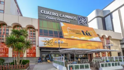 Local comercial en venta en Calle de Ramón y Cajal - Vista 2