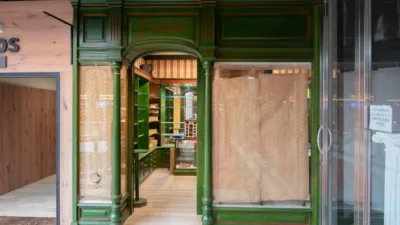 Local comercial en venta en Calle de Ramón y Cajal - Vista 4