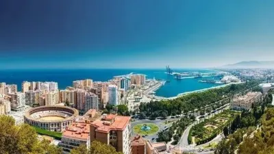 Local comercial en alquiler en Callejones del Perchel, Perchel Sur-Plaza de Toros Vieja (Distrito Centro. Málaga Capital) de 1.500 €<span>/mes</span>