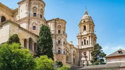 Local comercial en alquiler en Callejones del Perchel, Perchel Sur-Plaza de Toros Vieja (Distrito Centro. Málaga Capital) de 1.500 €<span>/mes</span>