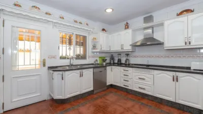 Chalet on Calle Martinete photo 8