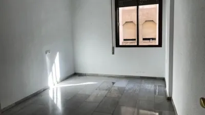 Piso en alquiler en Calle de Doce de Octubre, Santa Rosa-Valdeolleros (Córdoba Capital) de 800 €<span>/mes</span>