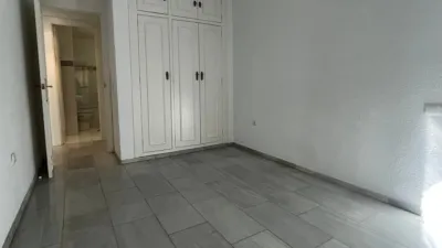 Piso en alquiler en Calle de Doce de Octubre, Santa Rosa-Valdeolleros (Córdoba Capital) de 800 €<span>/mes</span>