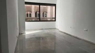 Piso en alquiler en Calle de Doce de Octubre, Santa Rosa-Valdeolleros (Córdoba Capital) de 800 €<span>/mes</span>
