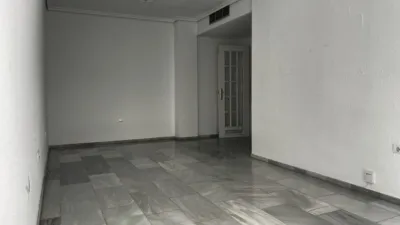 Piso en alquiler en Calle de Doce de Octubre, Santa Rosa-Valdeolleros (Córdoba Capital) de 800 €<span>/mes</span>